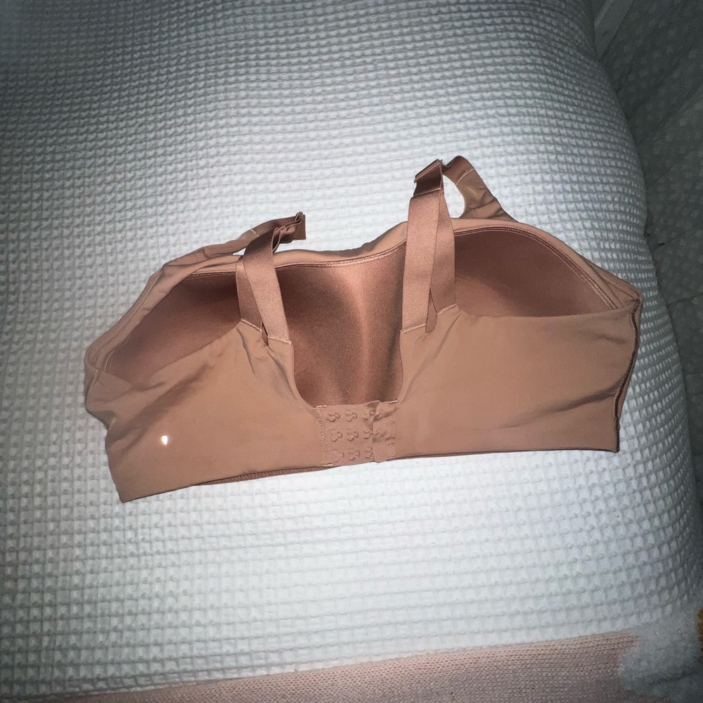 Lululemon In Alignment Bra - Picture 9 of 9